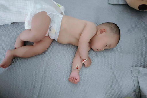 云浮怀孕感觉自己心跳明显